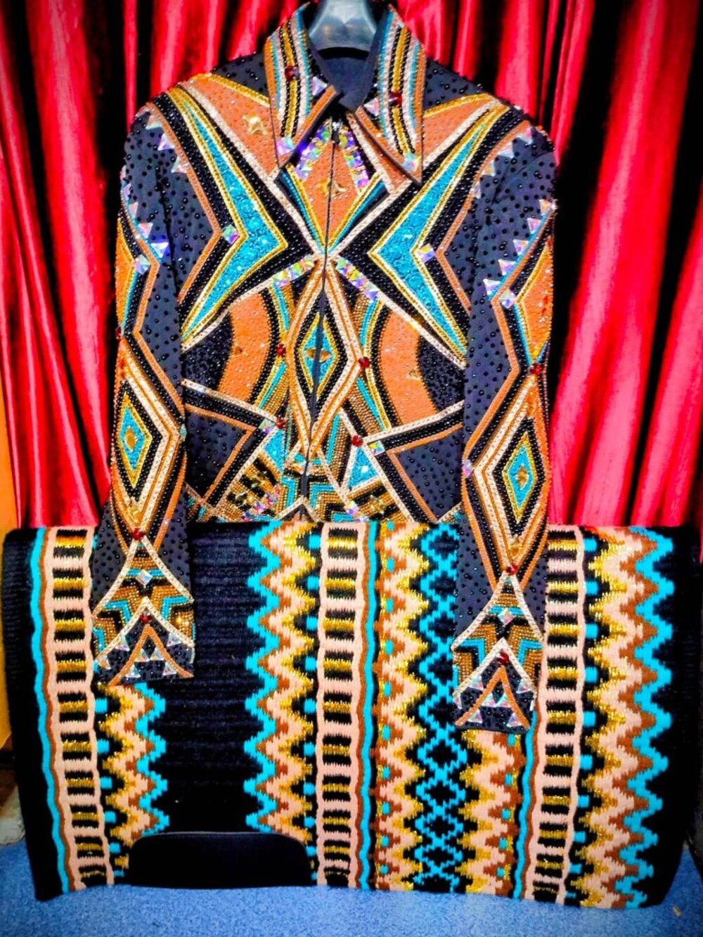 Embellished show jacket set with matching pad |